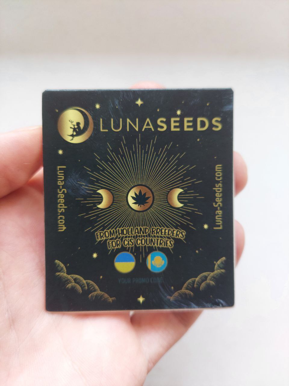 Упаковка Luna Seeds с обратной стороны